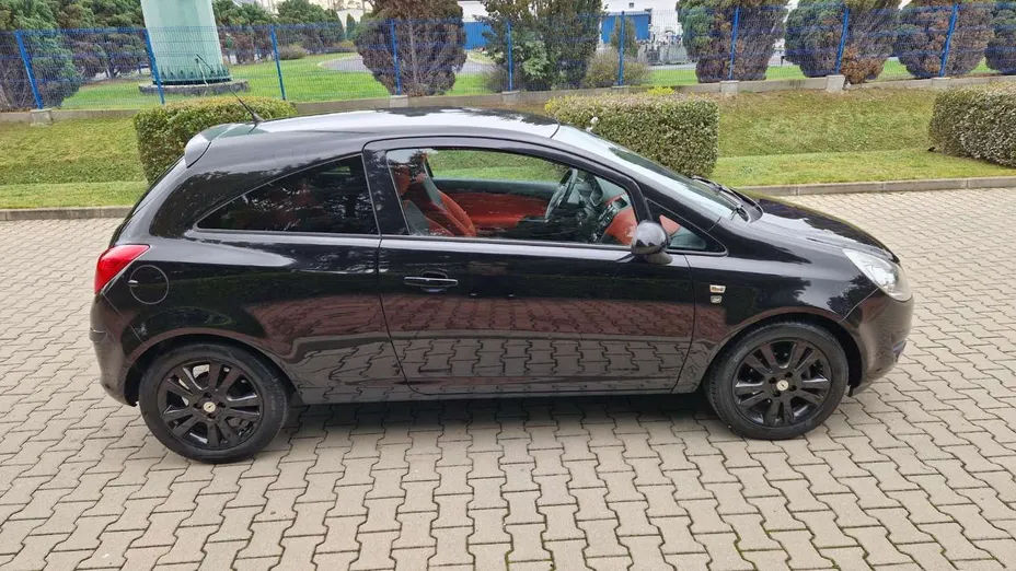 OPEL Corsa -