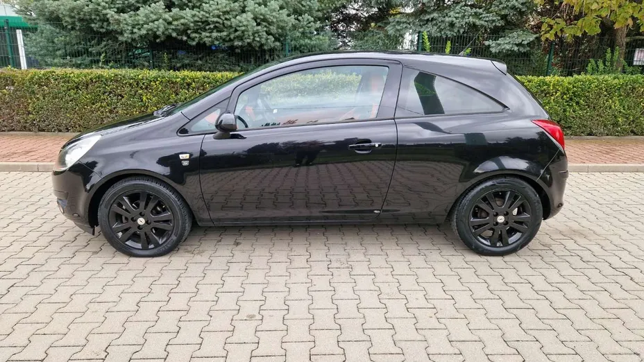 OPEL Corsa -