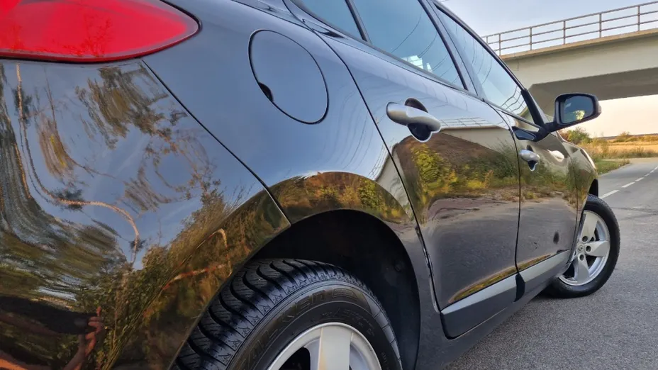 RENAULT Megane -