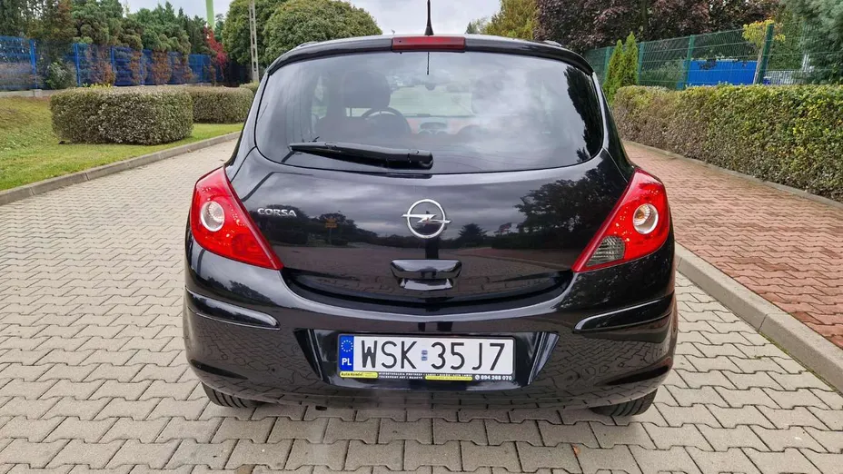 OPEL Corsa -