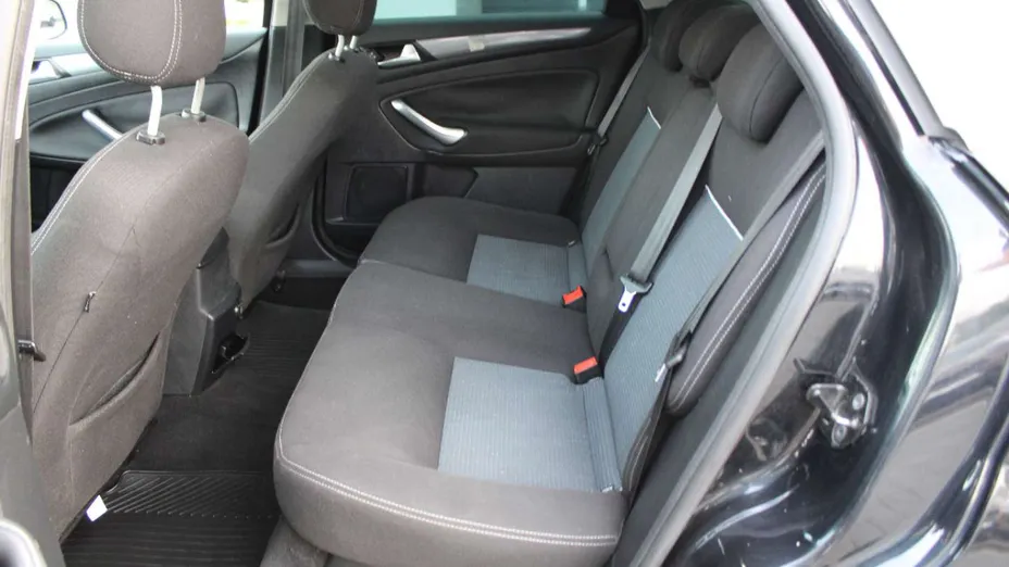 FORD Mondeo -