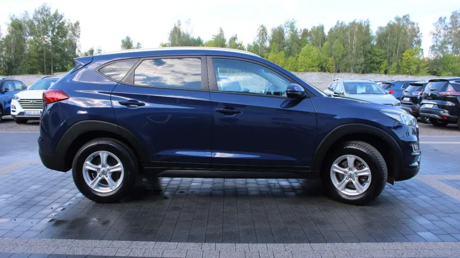 HYUNDAI Tucson -