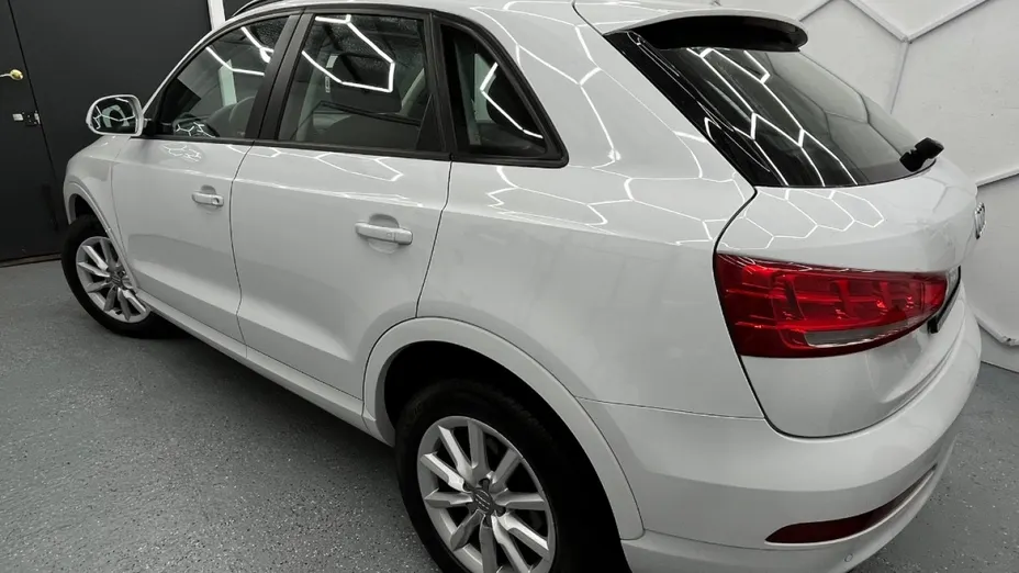 AUDI Q3 -