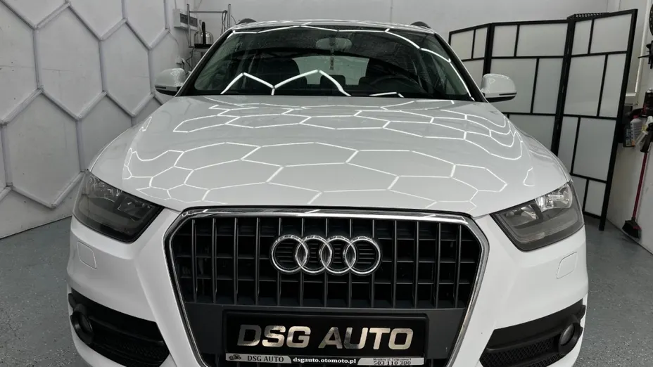 AUDI Q3 -