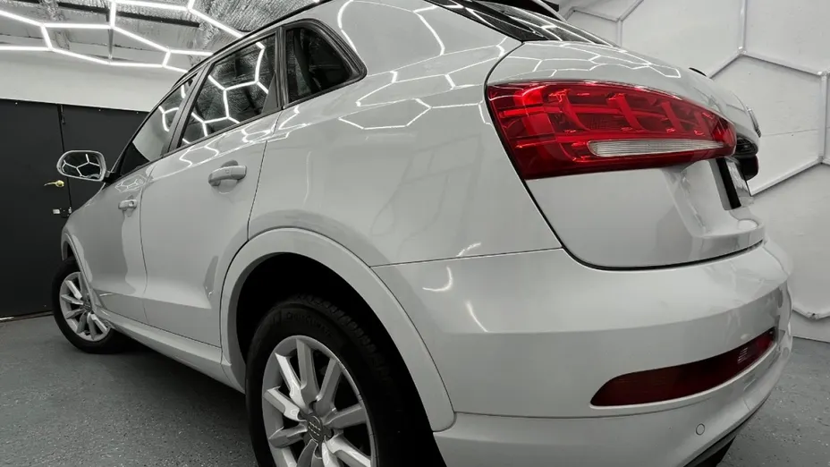 AUDI Q3 -