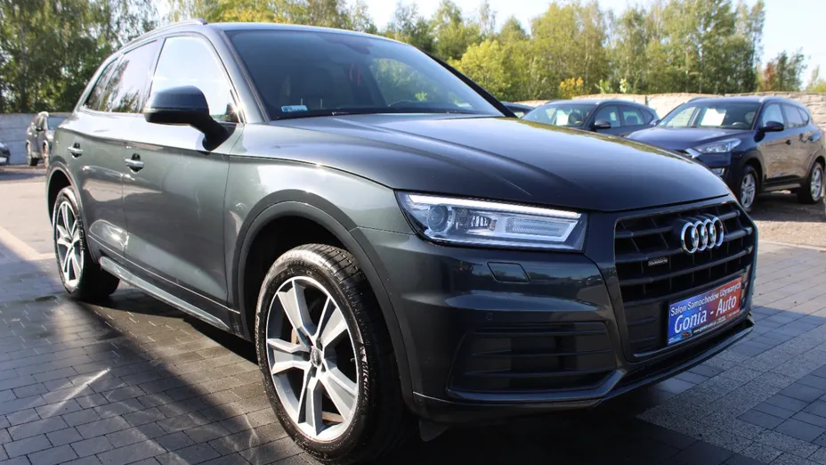 AUDI Q5 -