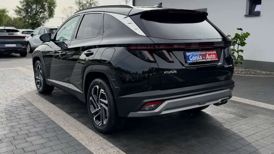 HYUNDAI Tucson -