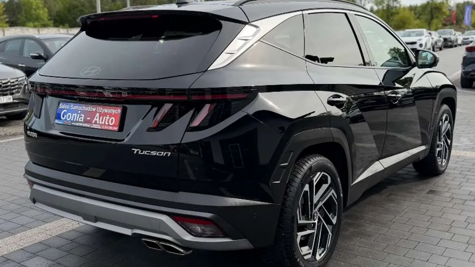 HYUNDAI Tucson -