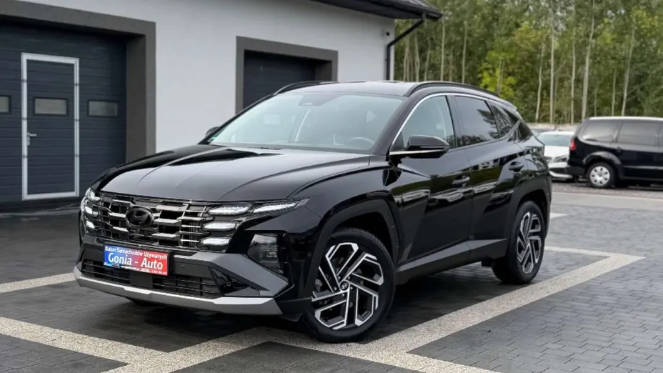 HYUNDAI Tucson -