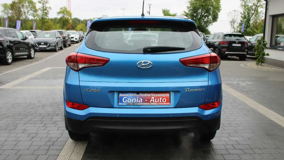 HYUNDAI Tucson -