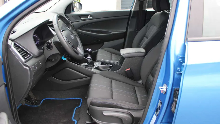 HYUNDAI Tucson -