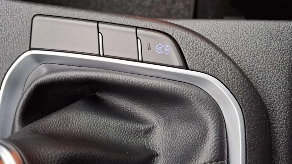 HYUNDAI i30 -