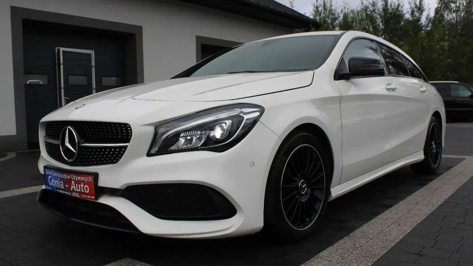 MERCEDES-BENZ CLA -