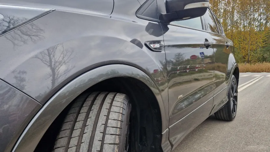 FORD Kuga -