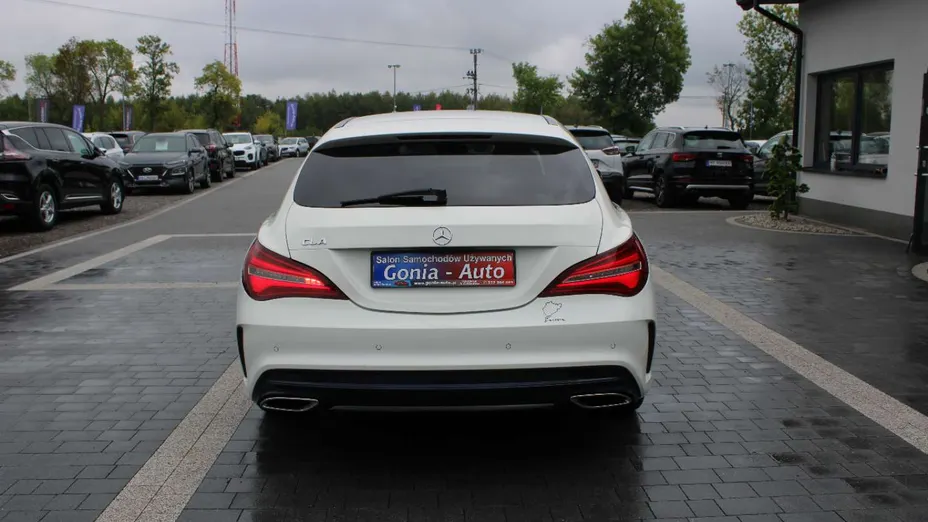 MERCEDES-BENZ CLA -