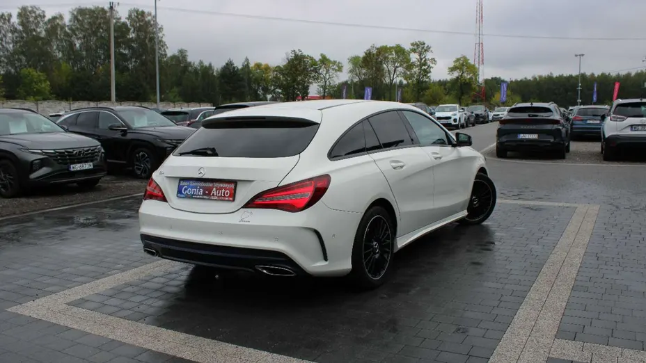 MERCEDES-BENZ CLA -