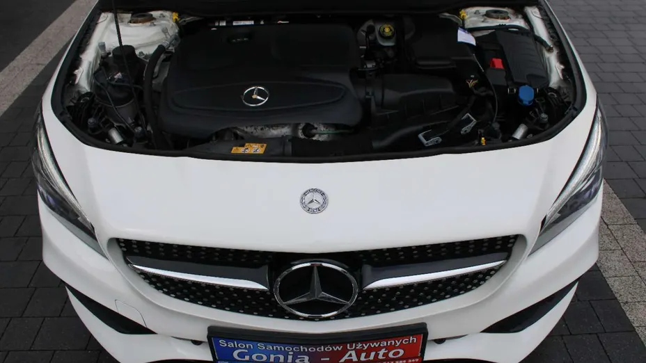 MERCEDES-BENZ CLA -