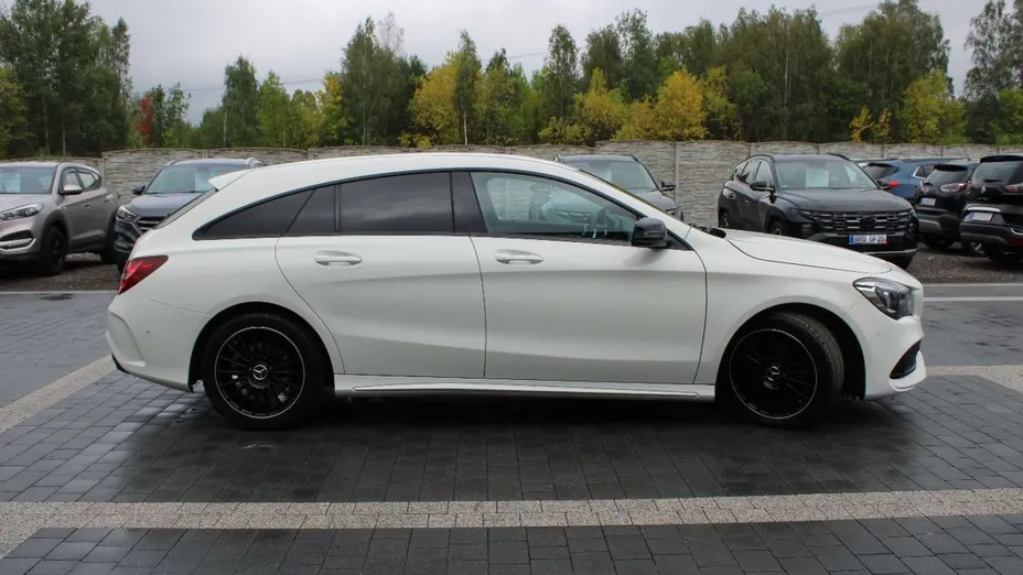 MERCEDES-BENZ CLA -