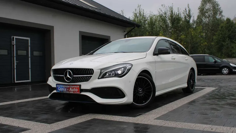 MERCEDES-BENZ CLA -