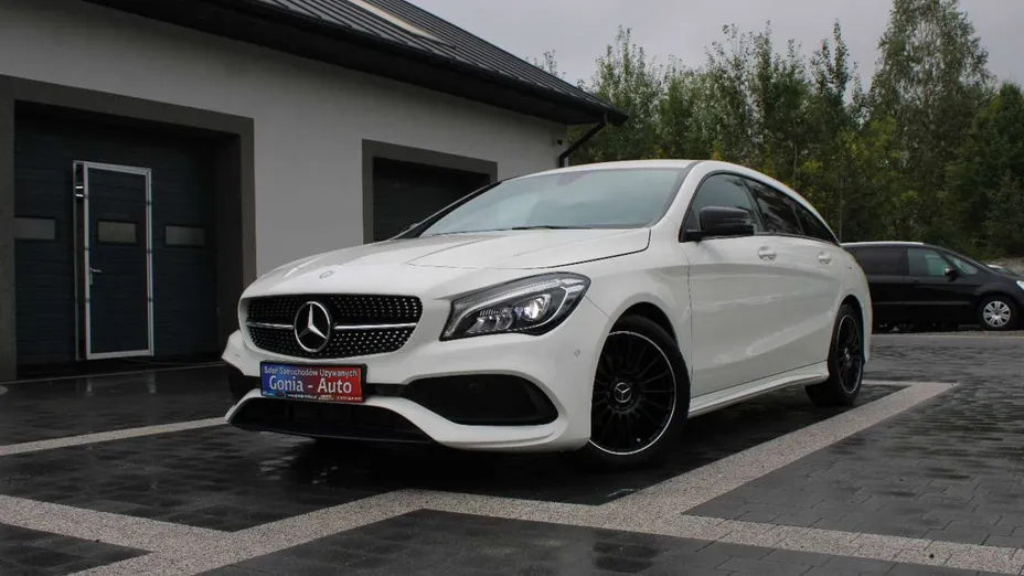 MERCEDES-BENZ CLA -