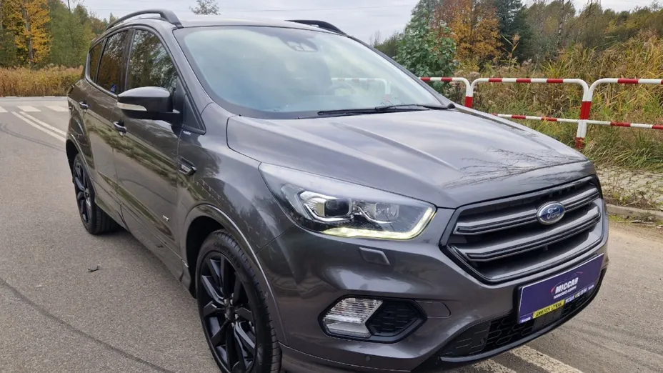 FORD Kuga -