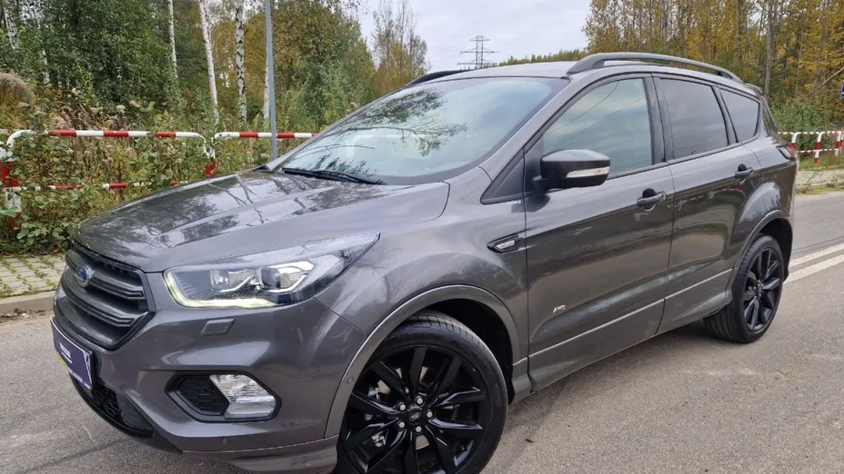 FORD Kuga -