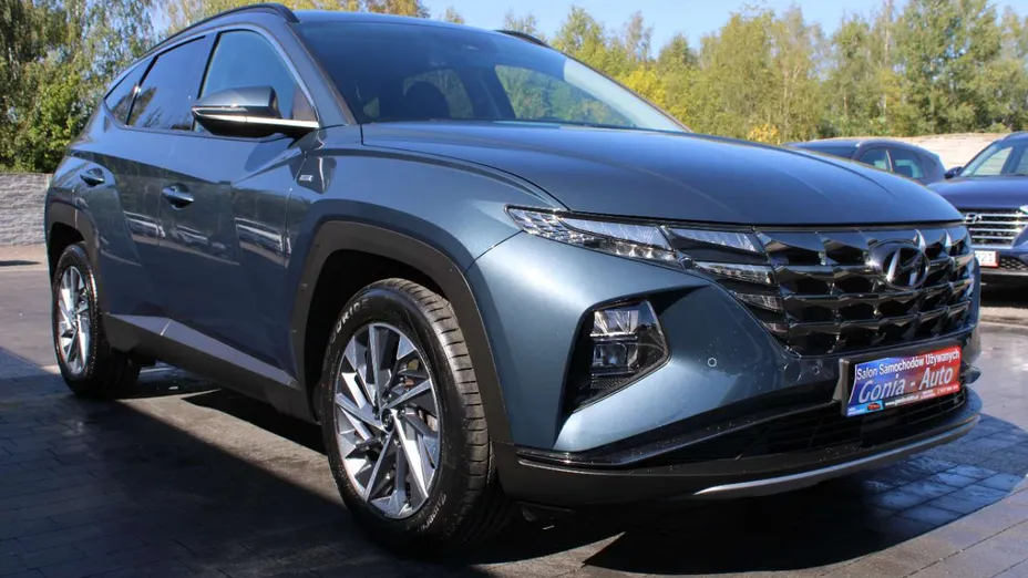 HYUNDAI Tucson -