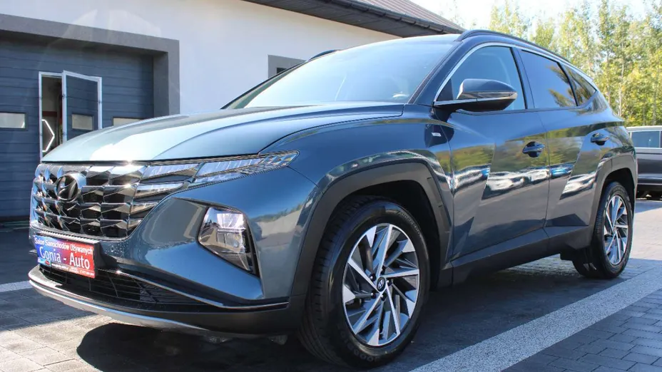 HYUNDAI Tucson -