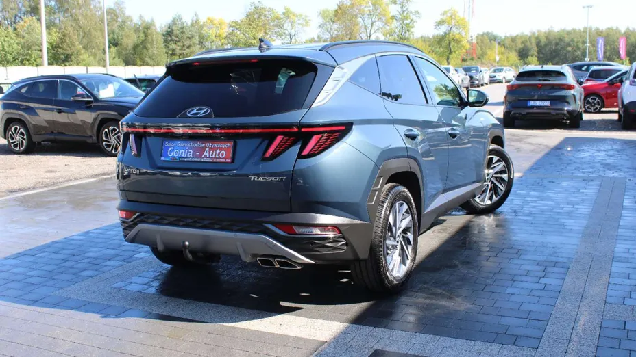 HYUNDAI Tucson -