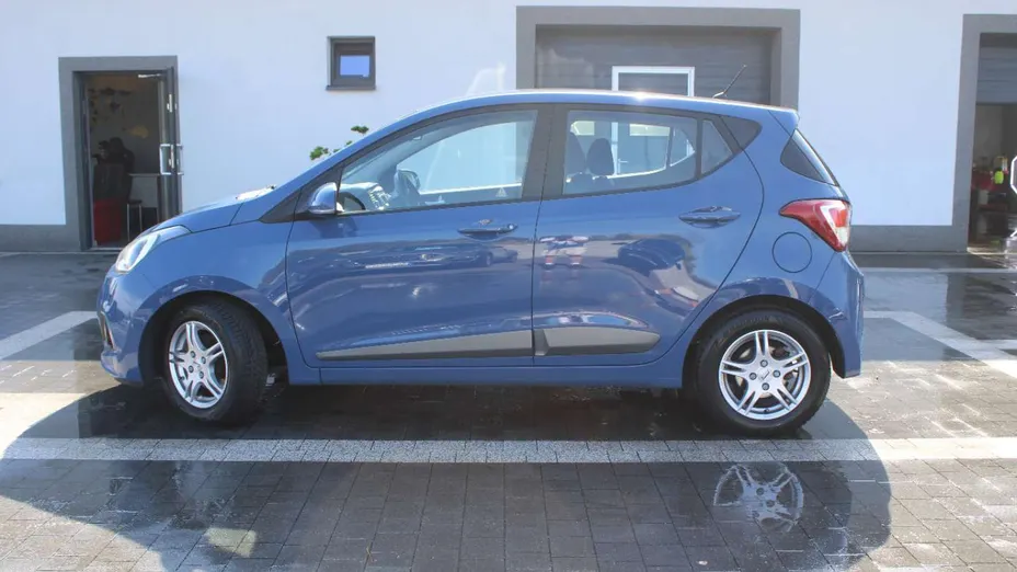HYUNDAI i10 -