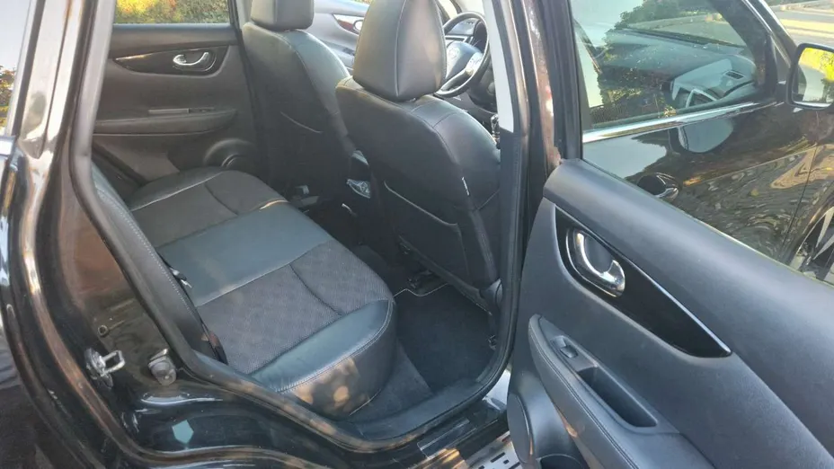 NISSAN Qashqai -