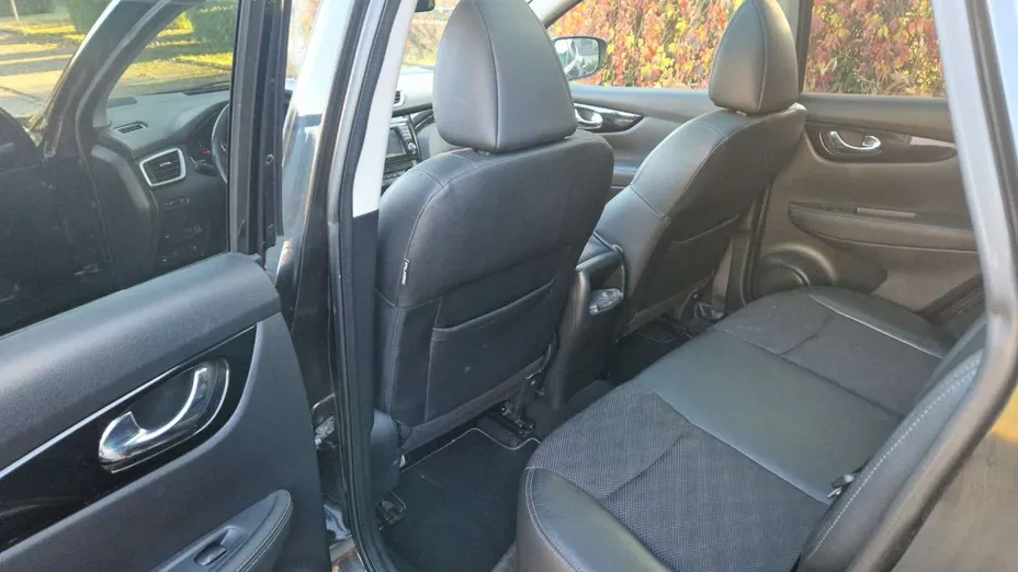NISSAN Qashqai -