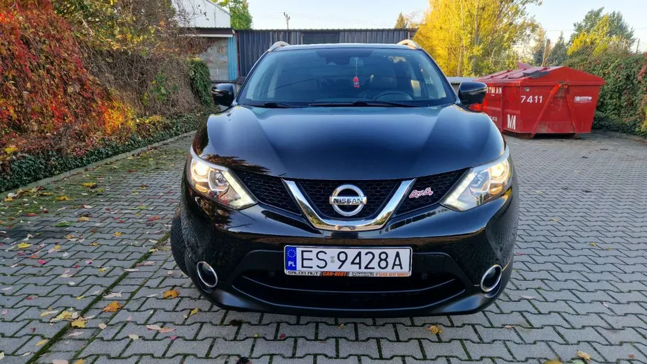 NISSAN Qashqai -