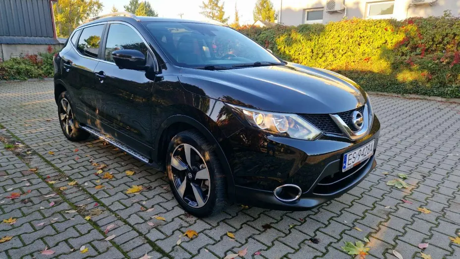 NISSAN Qashqai -