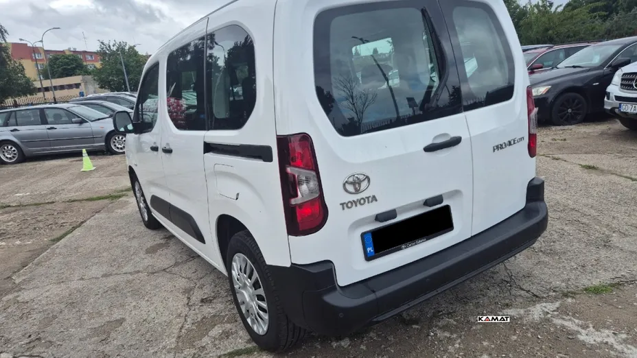 TOYOTA Proace City Verso -