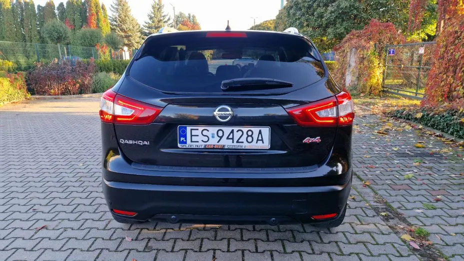 NISSAN Qashqai -