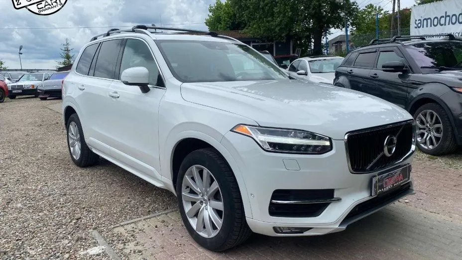 VOLVO XC90 -