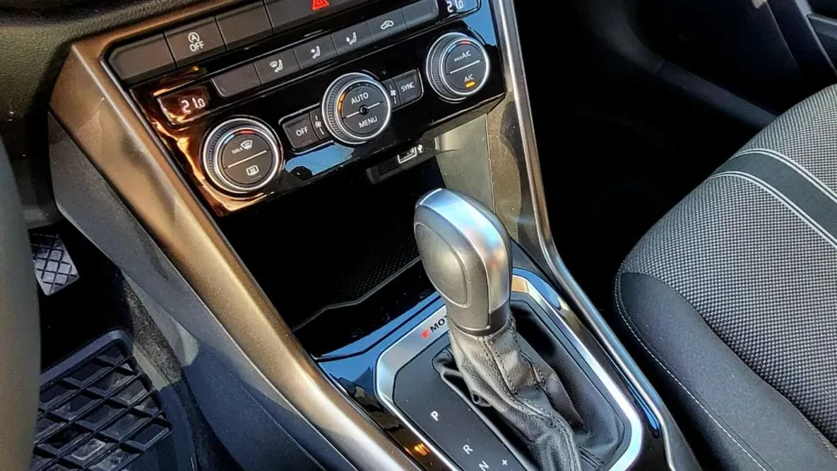 VOLKSWAGEN T-Cross -
