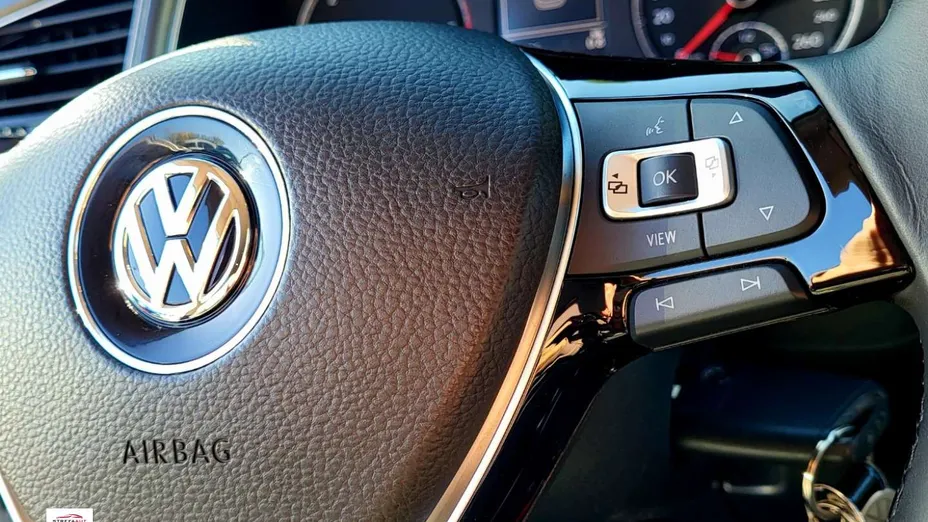VOLKSWAGEN T-Cross -