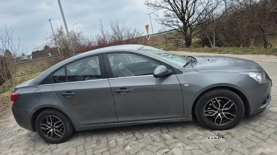 CHEVROLET Cruze -