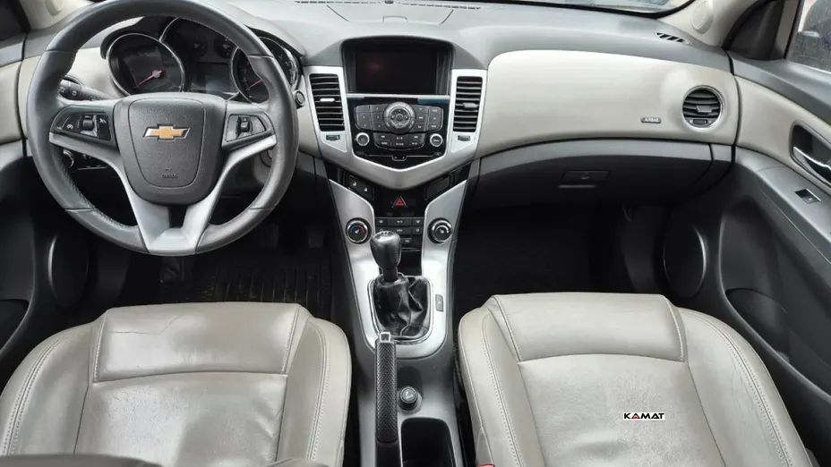 CHEVROLET Cruze -