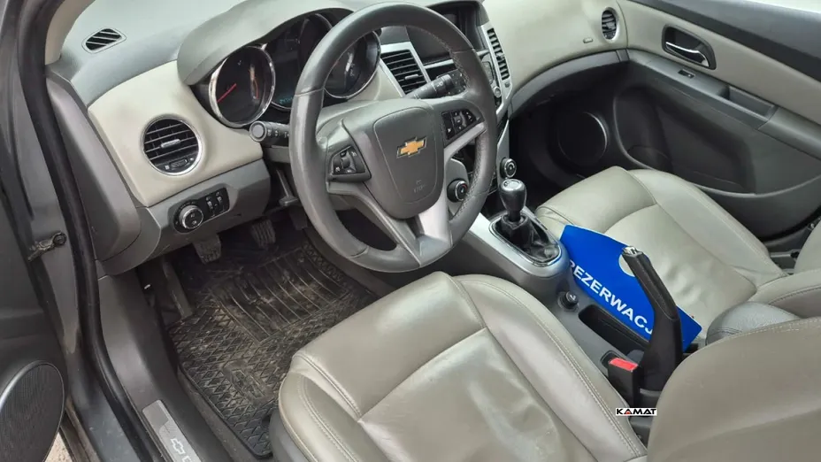 CHEVROLET Cruze -