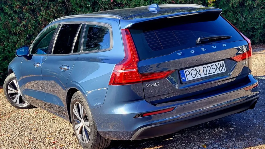 VOLVO V60 -