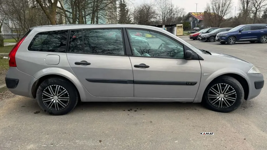 RENAULT Megane -