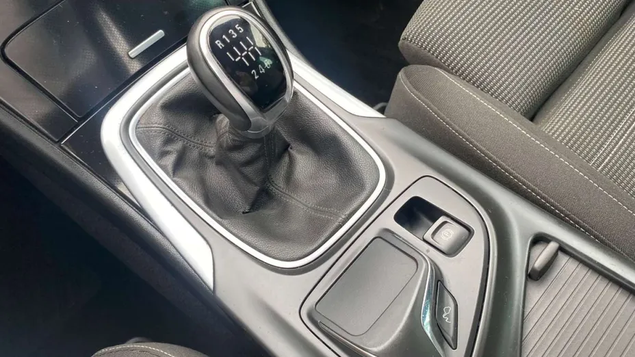 OPEL Insignia -