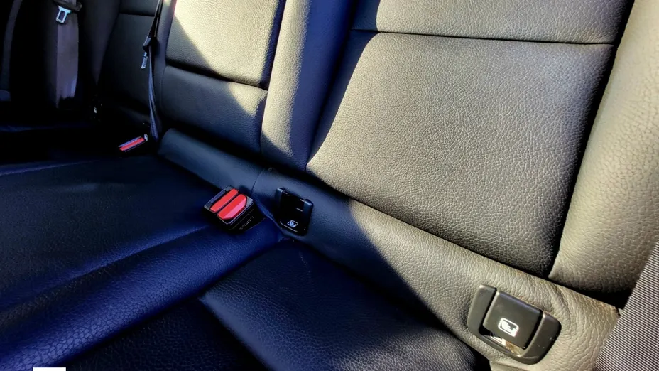 VOLVO V60 -