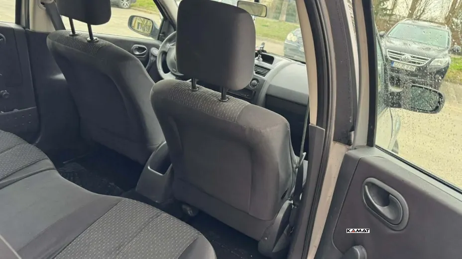 RENAULT Megane -
