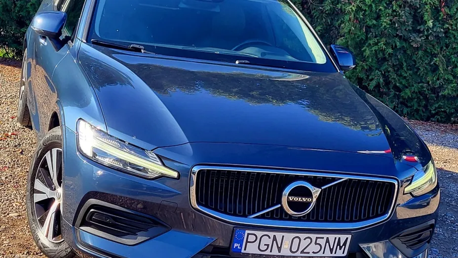 VOLVO V60 -