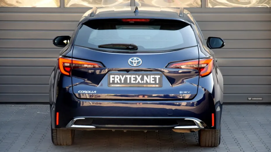 TOYOTA Corolla -