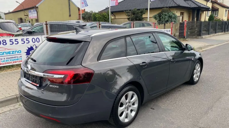 OPEL Insignia -